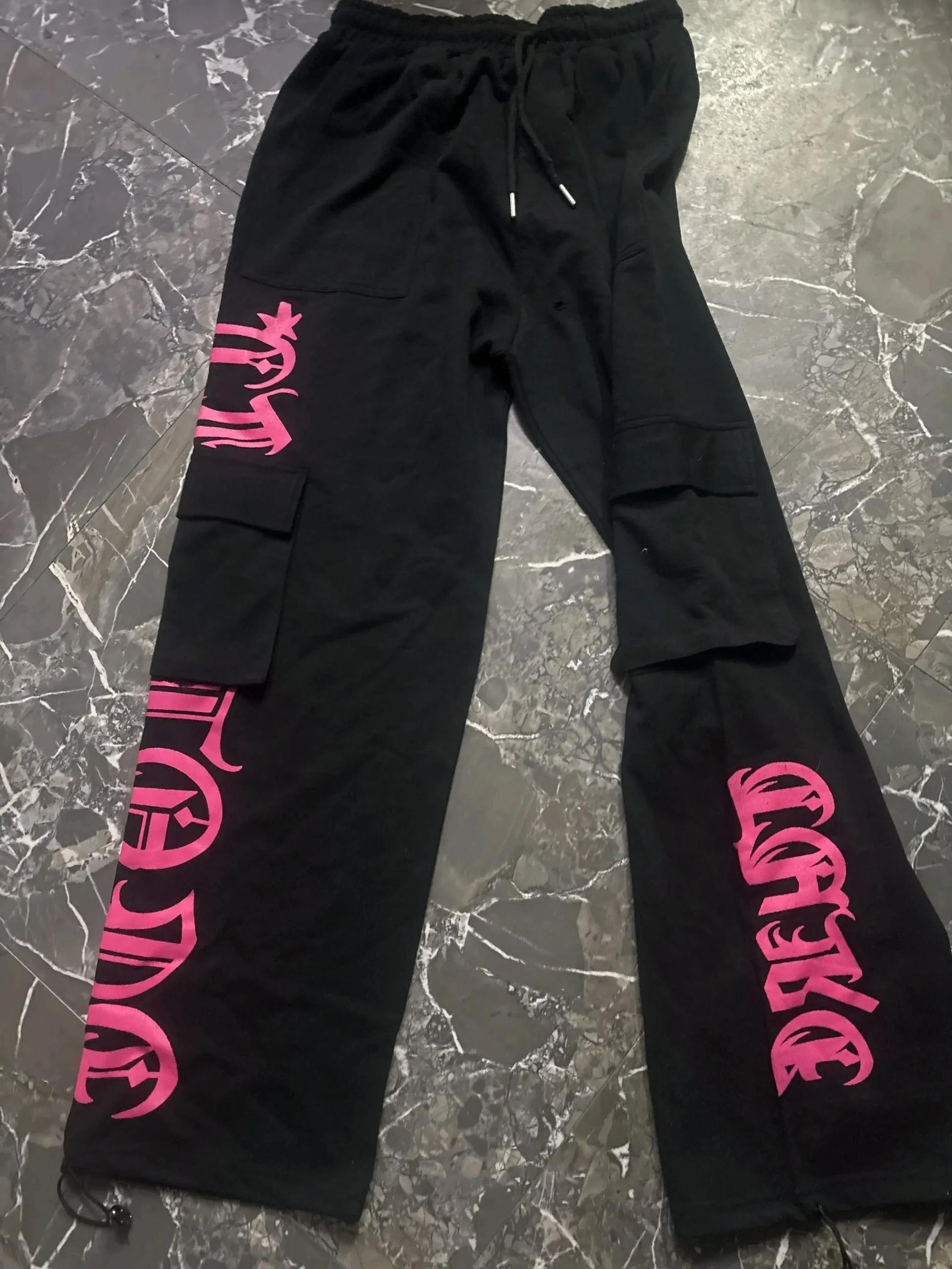 Women's Black Pink Printed Trousers 