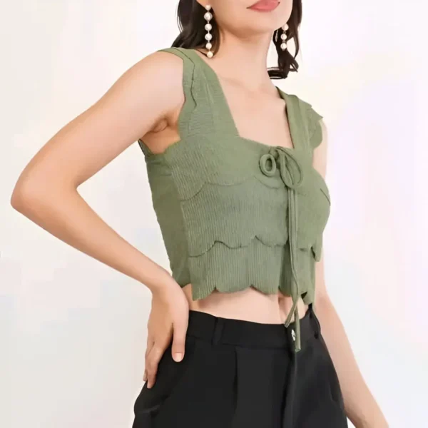 SCALLOP EDGE TEXTURED CROP TOP