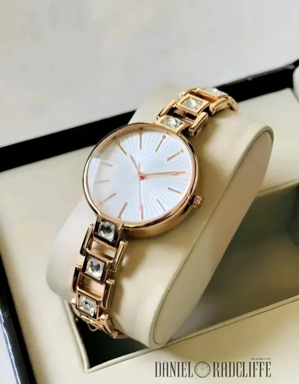 LUXURY WOMEN WATCH