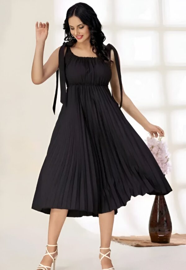 ELEGANT PLEATED MIDI DRESS WITH ADJUSTABLE TIE STRAPS