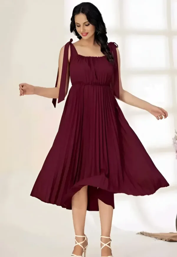 ELEGANT PLEATED MIDI DRESS WITH ADJUSTABLE TIE STRAPS