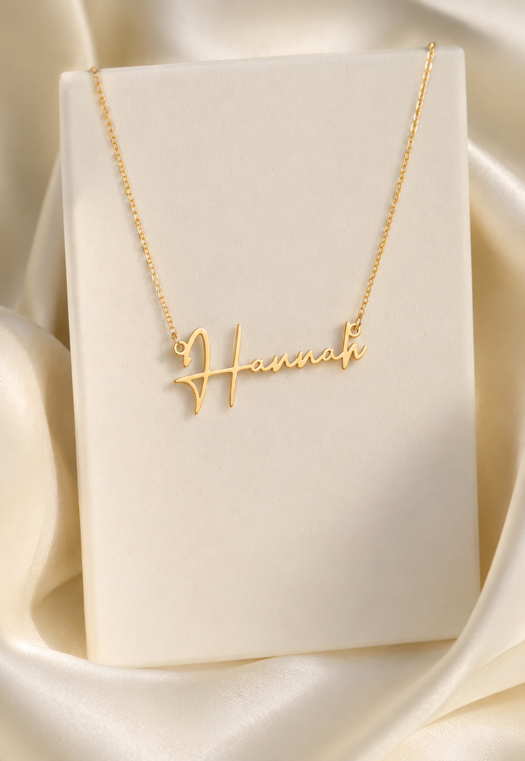 Personalized Gold Name Necklace – Customized Cursive Style Pendant for Women